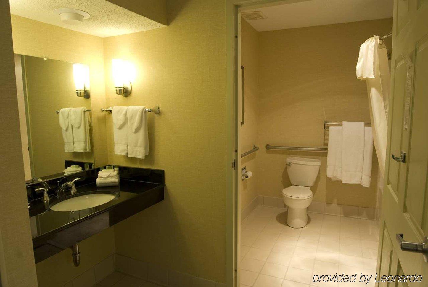 Homewood Suites By Hilton Columbus-Гілліард Номер фото